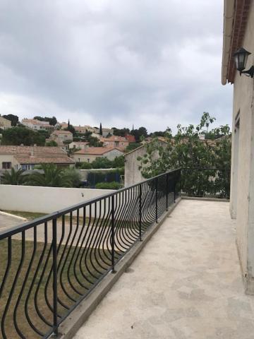 Haut De Maison Entierement Renove Avec Garage Carnoux-en-Provence Exterior photo